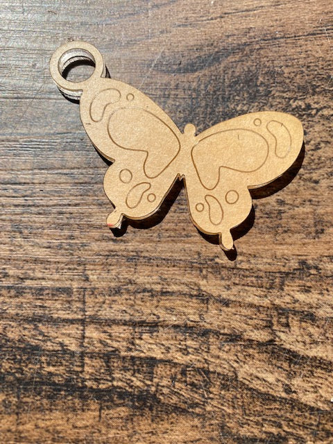 BUTTERFLY WITH INSERT STRAWCHARM